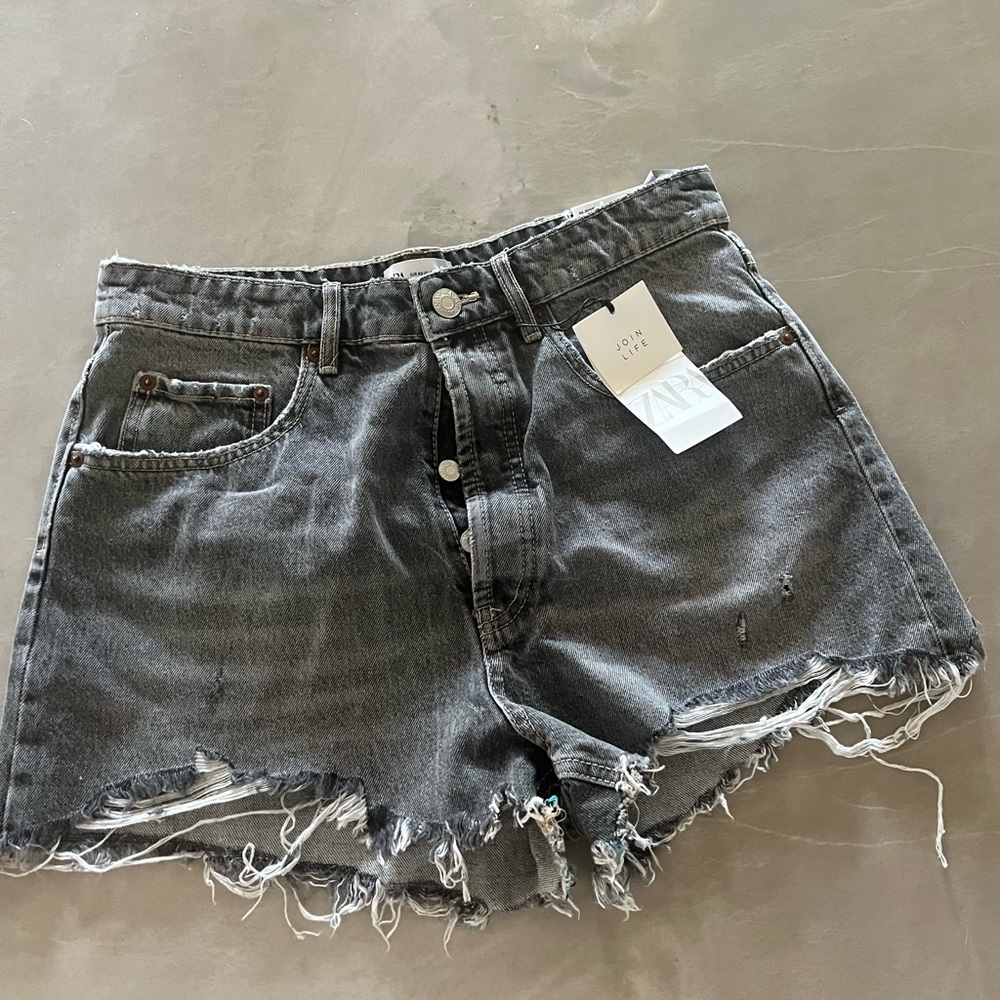 Zara jean cut off shorts Never been worn tags still on